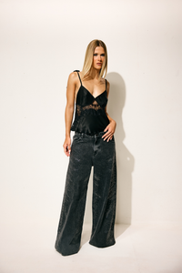 Blusa Cetim Amarrações Renda